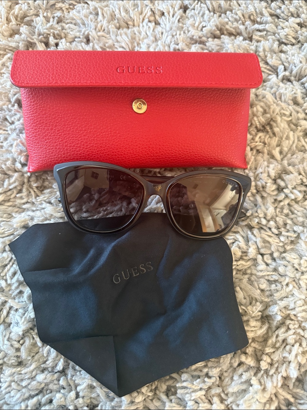 Guess Women's Black Tortoiseshell Sunglasses with Red Case